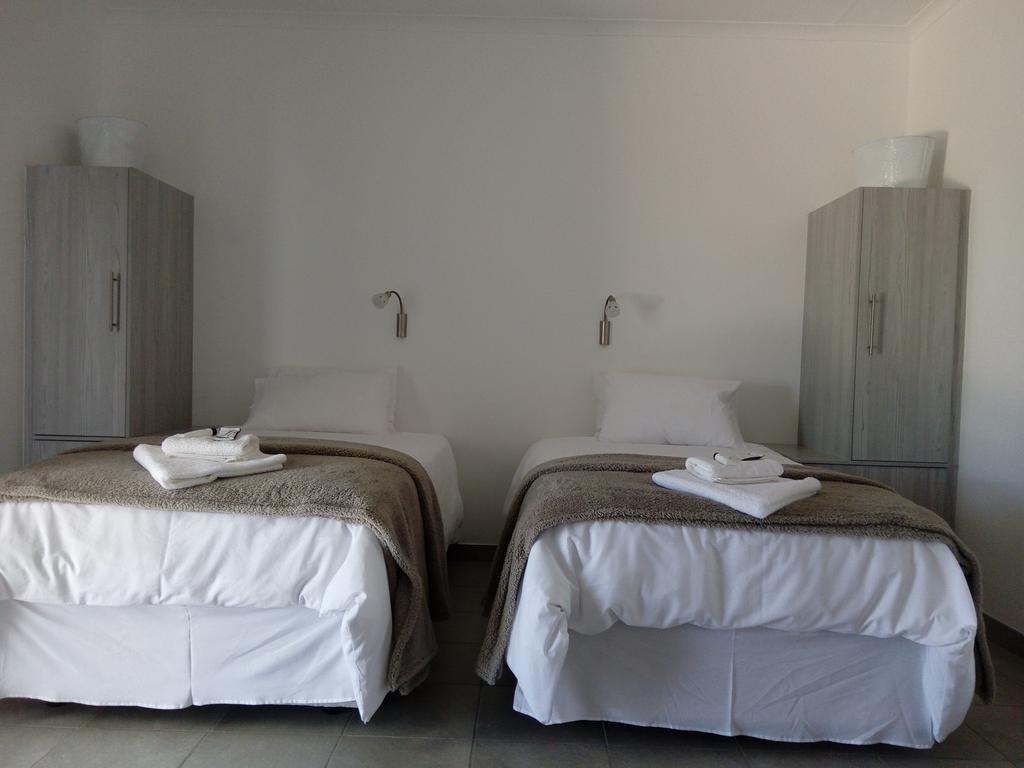 Xain Quaz Camp Hotel Gobabis ภายนอก รูปภาพ